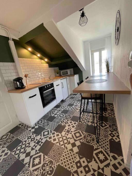 Studio Cosy, En Centre, Proche Gare, Vue Degagee Valence  Buitenkant foto